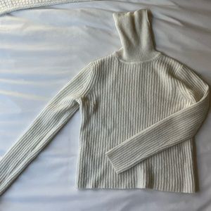 Long sleeve sweater
